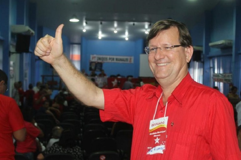 PT escolhe José Ricardo como candidato a prefeito; Sinésio reage