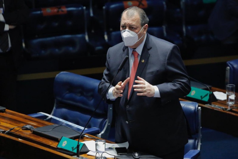 Reforma da AM 010 dará fôlego à economia, diz Omar, autor de emenda para a obra