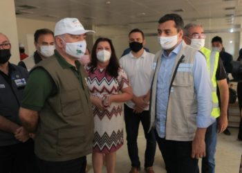 ‘Toda vez que chego em Manaus encontro coisas boas’, diz Queiroga ao ver obra de hospital