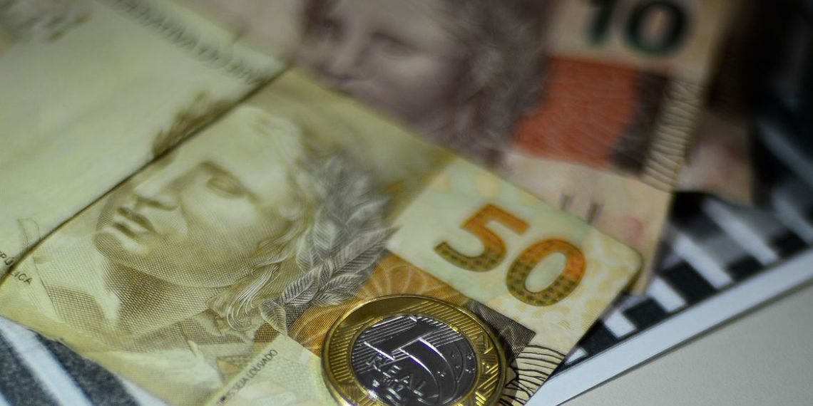 Caixa paga hoje (18) beneficiários do Auxílio Brasil com NIS de final 2