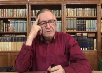 Morre Olavo de Carvalho, nos EUA, aos 74 anos