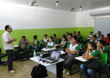 Vereador quer que David amplie passe livre para estudantes do Ifam