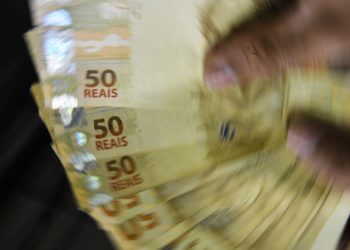 TSE identifica R$ 605 milhões em transações suspeitas de campanhas