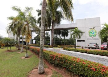 Copa: Governo do AM vai liberar servidores mais cedo nos dias de jogos do Brasil