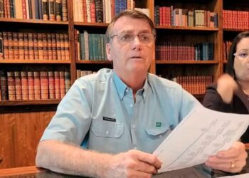 Em fala de despedida, Bolsonaro se descola de radicais: ‘ninguém quer aventura’
