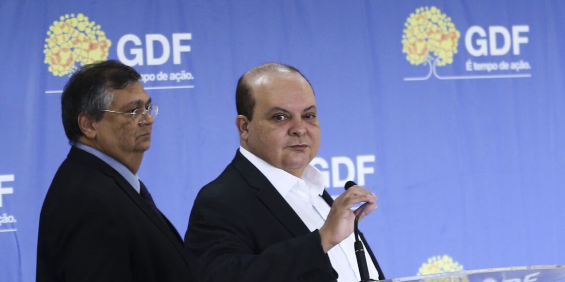 Governador do DF fala em acelerar desmobilização de acampamentos em QG
