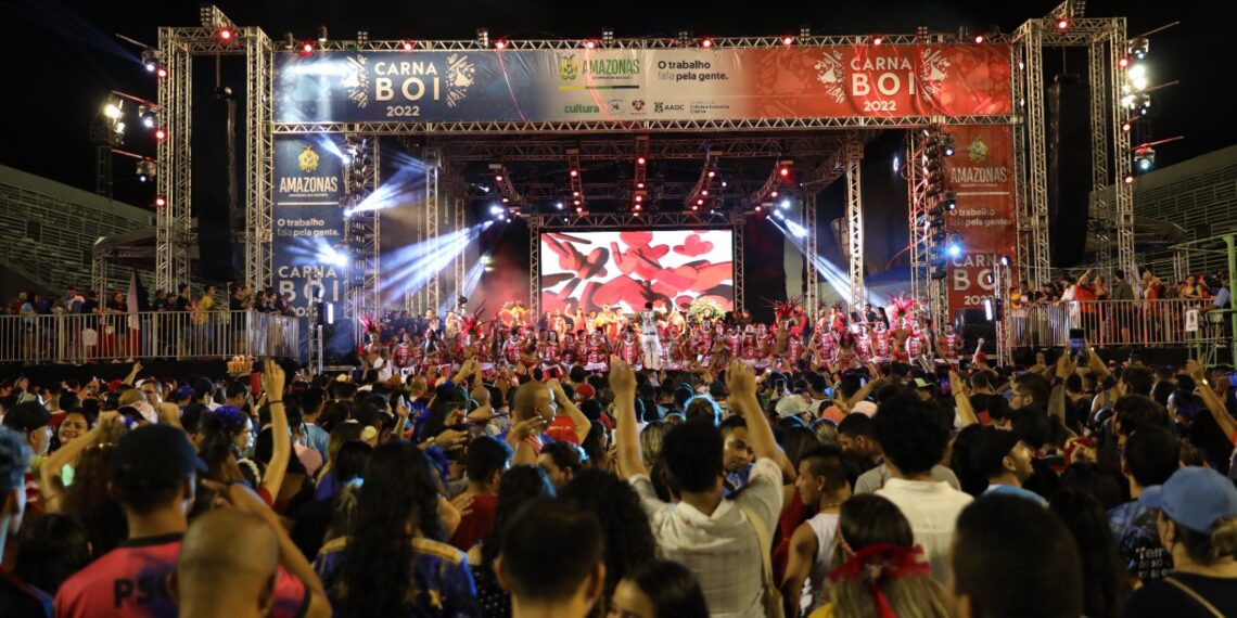 Carnaval: programação descentraliza atrações e chega a várias zonas de cidade
