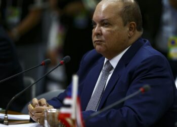 PGR defende volta de Ibaneis ao governo do DF
