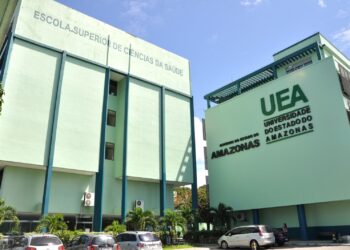 PGE vai atuar para reverter decisão do STF que derrubou sistema de cota da UEA