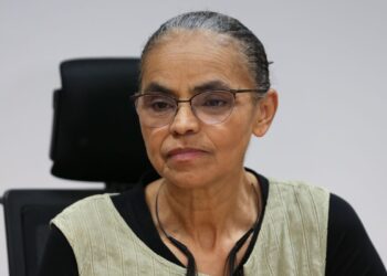 Com covid-19, Marina Silva segue internada e tem “boa evolução”