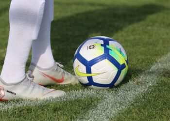 Flávio Dino determina que PF investigue fraudes em jogos de futebol