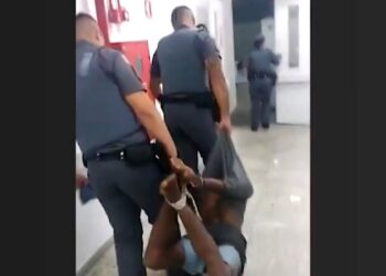 Justiça concede habeas corpus a rapaz amarrado por PMs com cordas