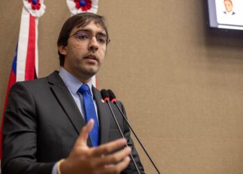 Deputado quer limitar Título de Cidadão do Amazonas na Aleam