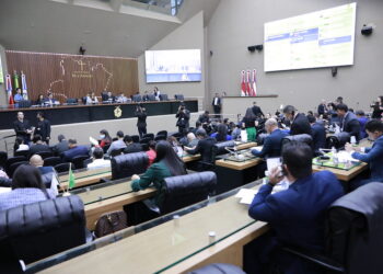 ALE-AM aprova data-base de 4,18% para servidores da SES