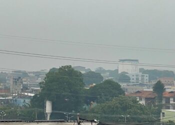 Manaus está tomada por fumaça
