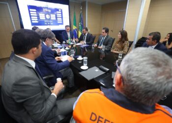Governo Federal anuncia força-tarefa para reduzir impacto da seca no AM