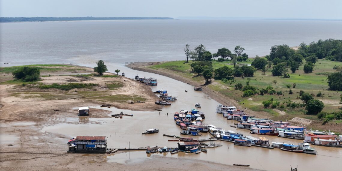 Seca pode interferir no estoque de diesel e Amazonas Energia convoca coletiva 