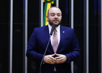 Fausto Júnior deixa Câmara para assumir secretaria do governo Wilson