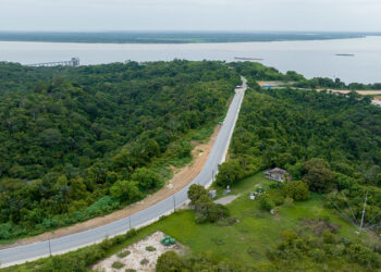 Governo entrega recuperada rua que dá acesso ao Parque Encontro das Águas