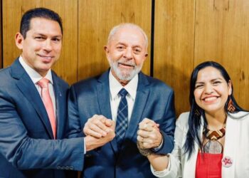 Após reunião com Lula, Anne recua de pré-candidatura e declara apoio a Marcelo Ramos