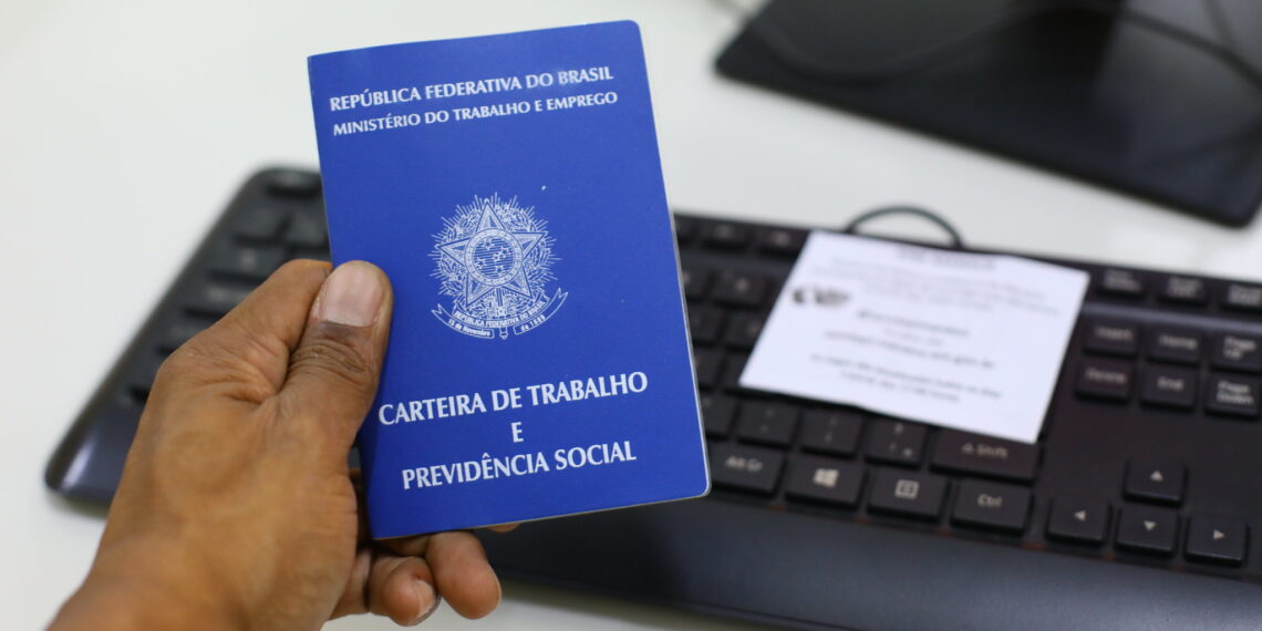 Sine Manaus oferta 233 vagas de emprego nesta segunda-feira, 6