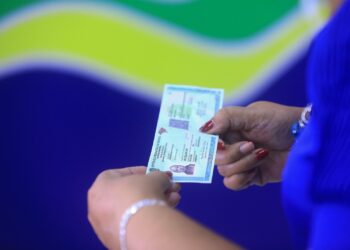 AM já emitiu mais de meio milhão de Carteiras de Identidade Nacional