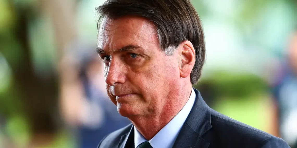 PGR denuncia Bolsonaro e mais 33 por tentativa de golpe de Estado