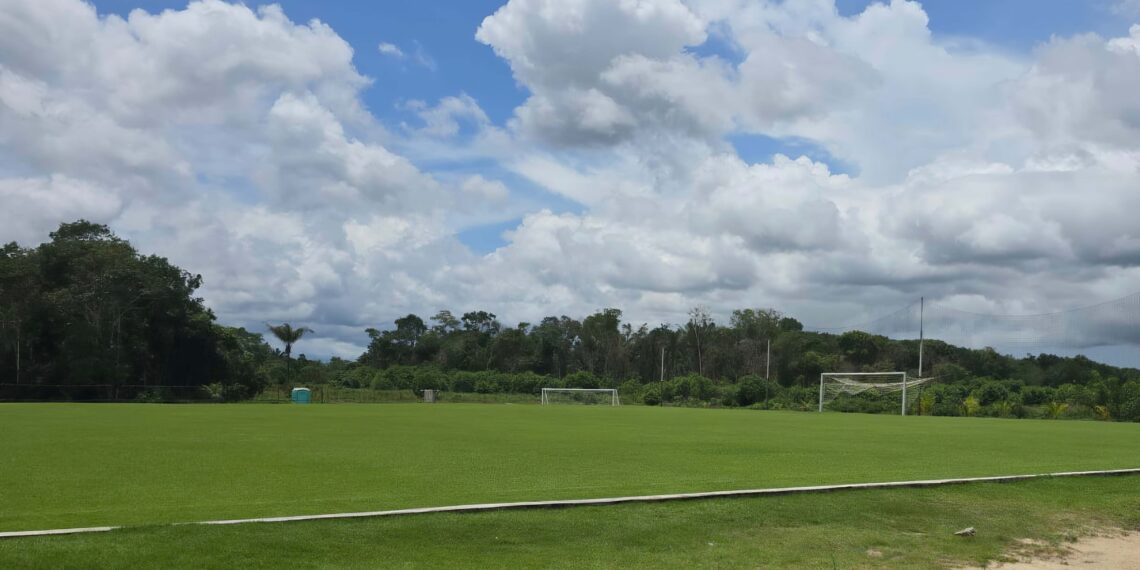 Ipaam multa centro de futebol em Iranduba por infrações ambientais