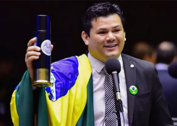 Deputado Gilvan da Federal tem mandato suspenso por três meses 