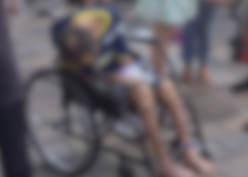 Polícia investiga vilipêndio de cadáver após filho andar com pai morto em Manaus